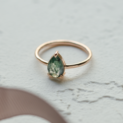 Minimalist engagement ring with moss agate FREYA