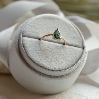 Minimalist engagement ring with moss agate FREYA