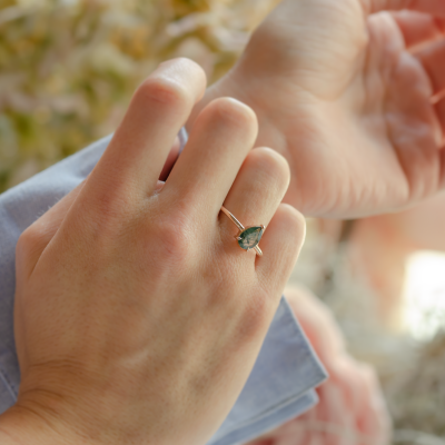 Minimalist engagement ring with moss agate FREYA