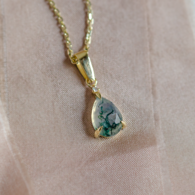 Gold necklace with pear moss agate and diamond GISELLE