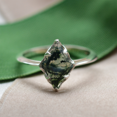 Zásnubní prsten s mechovým achátem GIULIA