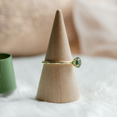 Minimalist engagement ring with moss agate MAGGIE