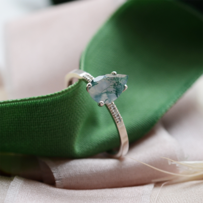 Zásnubní prsten s mechovým achátem a diamanty MARTINA
