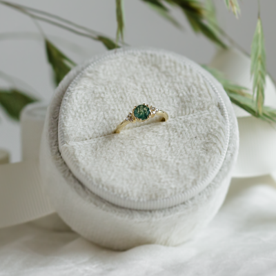 Noble gold ring with moss agate and diamonds MONNY