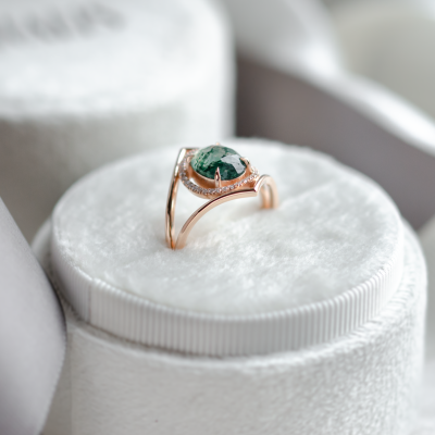 Luxury gold ring with moss agate and diamonds PINIA