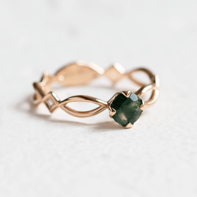 Gold ring with moss agate and diamonds QUEEN