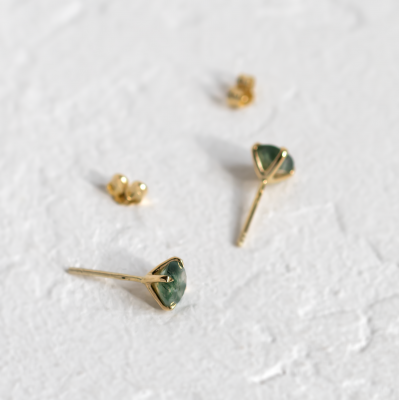 Gold stud earrings with moss agate REBECCA