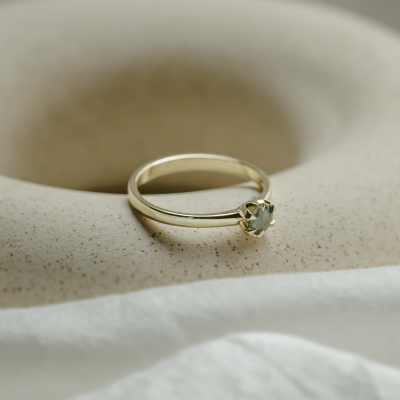 Minimalist ring with moss agate ALF