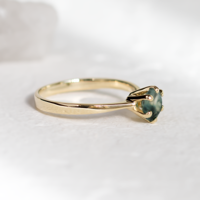 Minimalist gold ring with moss agate STAMI