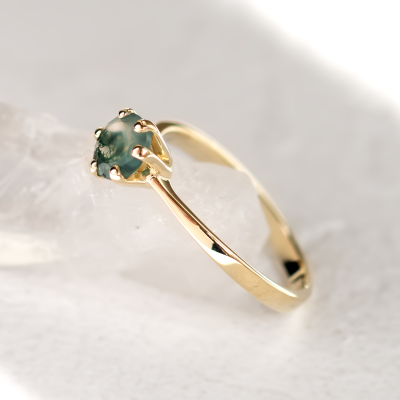 Minimalist gold ring with moss agate STAMI
