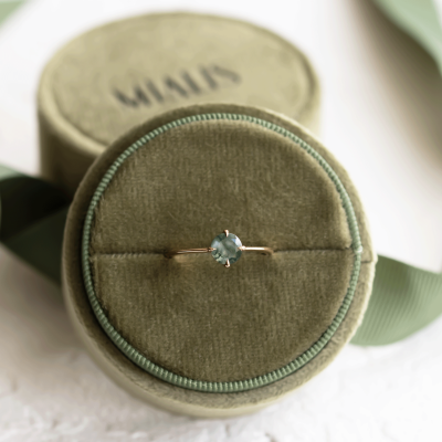 Minimalist moss agate enagegement ring THOR