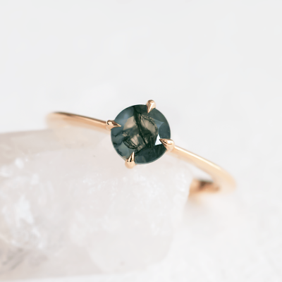 Minimalist moss agate enagegement ring THOR