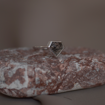 Zlatý minimalistický prsten s rutil quartzem ALMONTE
