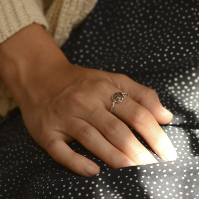 Zlatý minimalistický prsten s rutil quartzem a diamanty HELLIN