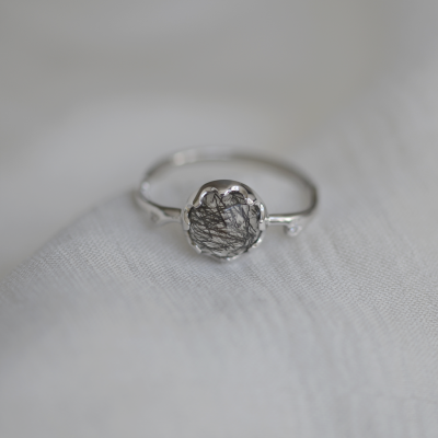 Zlatý minimalistický prsten s rutil quartzem a diamanty HELLIN