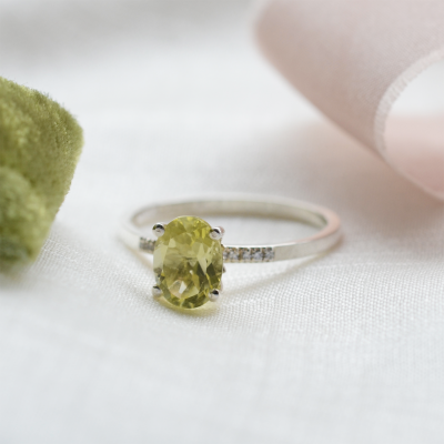 Zlatý prsten s citronovým křišťálem a diamanty LIMONE