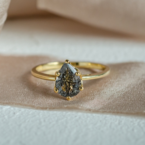 Zlatý prsten s quartzem ve tvaru kapky OLLY