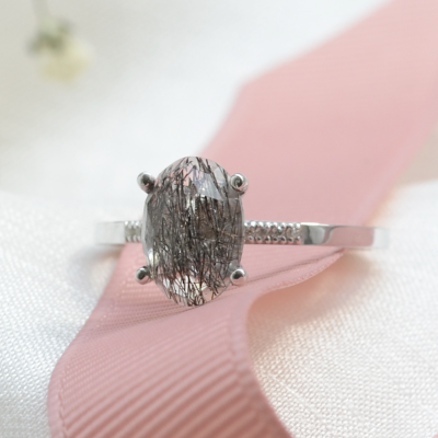 Minimalist ring with oval rutil quartz and diamonds ROXANE