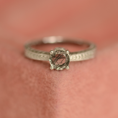 Gold ring with rutile quartz in a Victorian style STAI