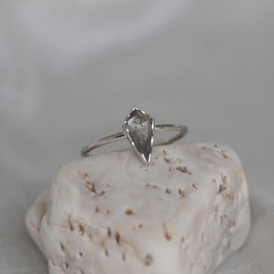 Zlatý prsten s diamantem  salt and pepper FREDA