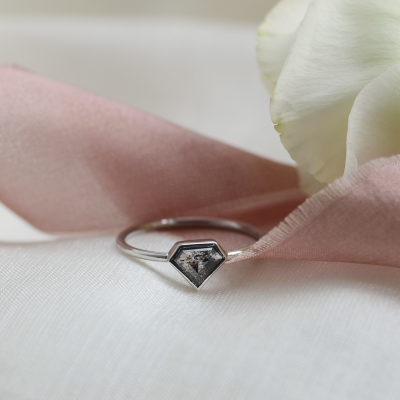  JOANA gold ring with salt and pepper diamond 0.53 ct