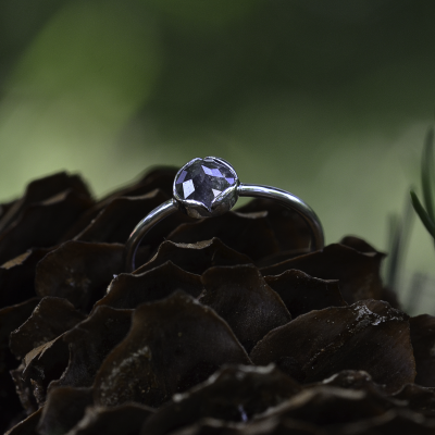 Zlatý prsten s přírodním diamantem 0.65Ct KLIO