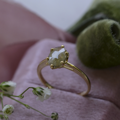 Gold ring with oval salt and pepper diamond OLLY