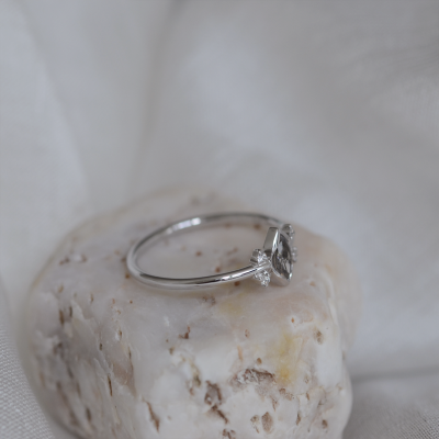 Zlatý prsten s diamantem salt and pepper 0.2ct SABI
