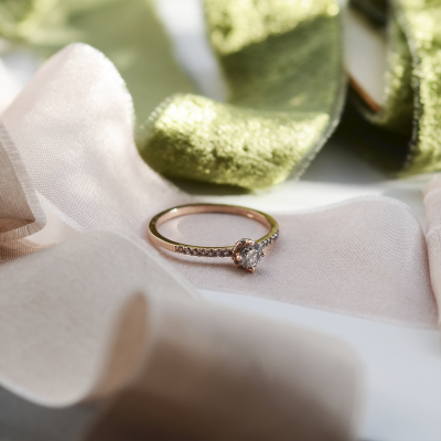 Zlatý prsten s diamanty salt and pepper SANI