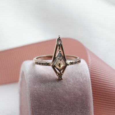 Extravagant ring with salt and pepper diamonds SANIA