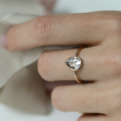 Zlatý prsten s diamantem salt and pepper XENIA