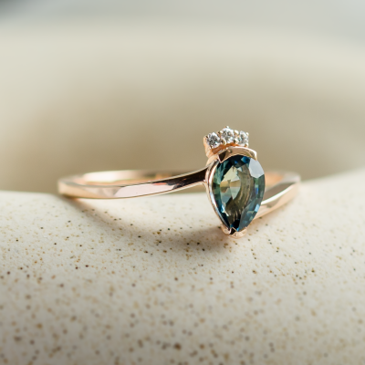 Unique ring with teal sapphire and diamonds LEAH