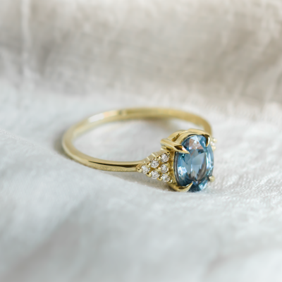 Blue sapphire and diamond engagement ring STEFANIE