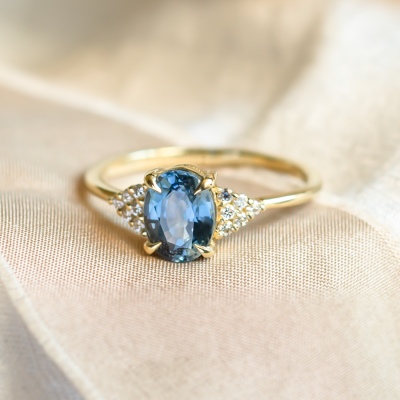 Blue sapphire and diamond engagement ring STEFANIE