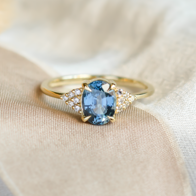 Blue sapphire and diamond engagement ring STEFANIE