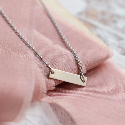 Gold minimalist necklace BARE