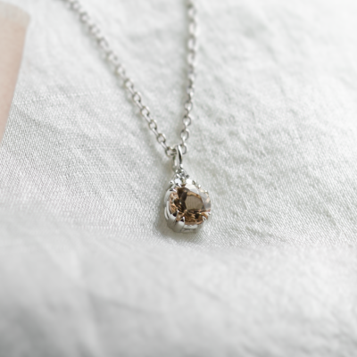 Delicate gold necklace with morganite and side diamonds FEMINA