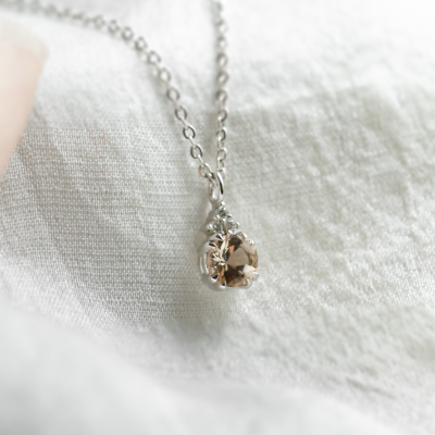 Delicate gold necklace with morganite and side diamonds FEMINA