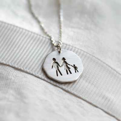 Engraved necklace with family motive FRANCIS