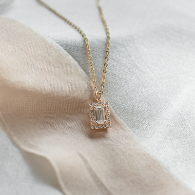 Gold necklace with moissanites GRACE