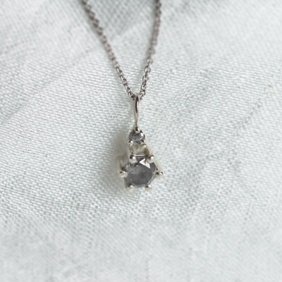 Minimalist necklace with salt and pepper diamonds GREG