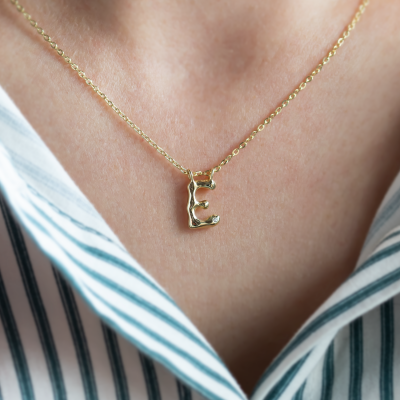Zlatý přívěsek písmeno s diamantem JEAN