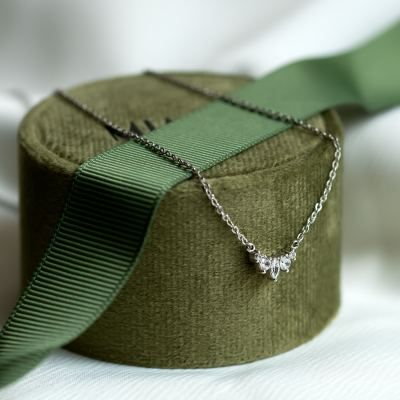 Gold cluster necklace with lab created diamonds JESSICA