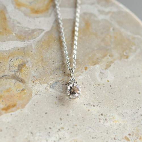 Romantic gold necklace with lepidocrocite and side diamonds LOVELY