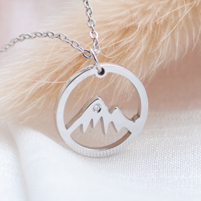 Silver diamond pendant - for the mountains enthusiasts MUNI