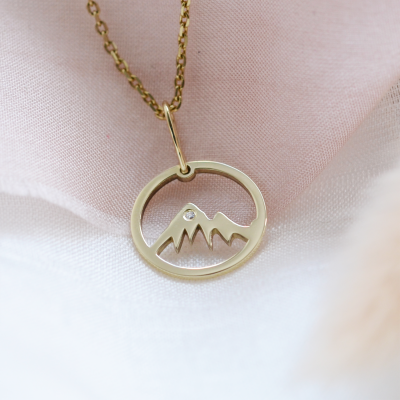Gold diamond pendant - for the mountains enthusiasts MUNI