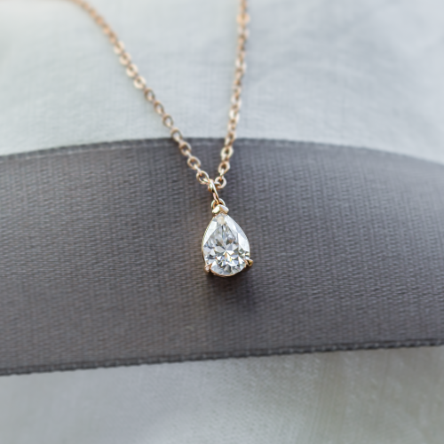 Gold necklace with pear lab created diamond NEO