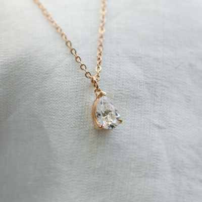 Gold necklace with pear moissanite NAOMI
