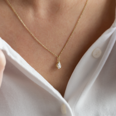 Gold necklace with pear moissanite NAOMI
