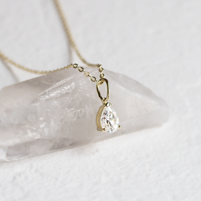 Gold necklace with pear moissanite NAOMI